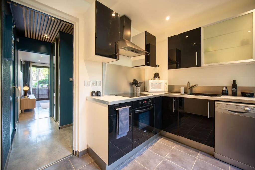 Air-Conditioned Apartment With Private Parking Marseille Eksteriør billede
